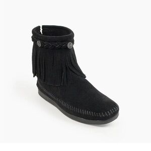 Minnetonka High Top Back Zip Boot